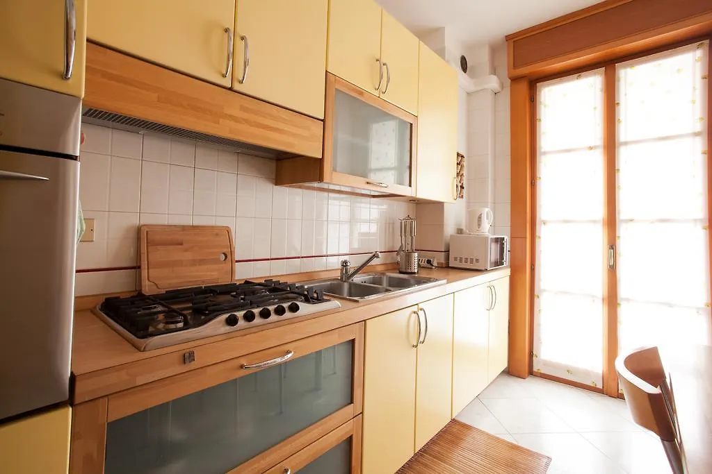 Italianway Apartments - Aosta Milan 0*,  Italie